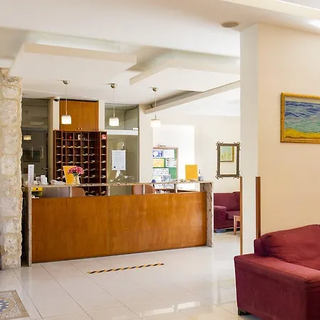 Ilyssion Holidays Apartment